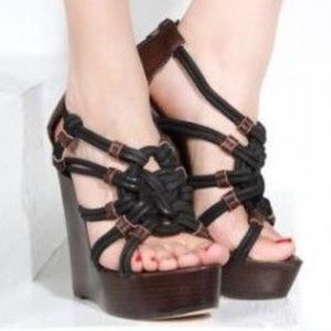 Dolce Vita Niko knotted brown and black wedge